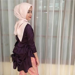 Meet your Posher, Vina